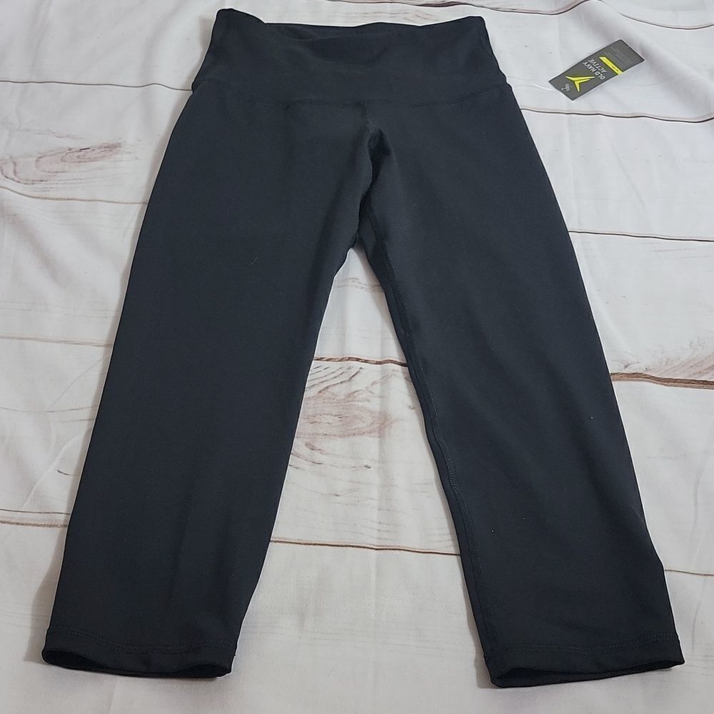 𝅺old Navy Capris Black